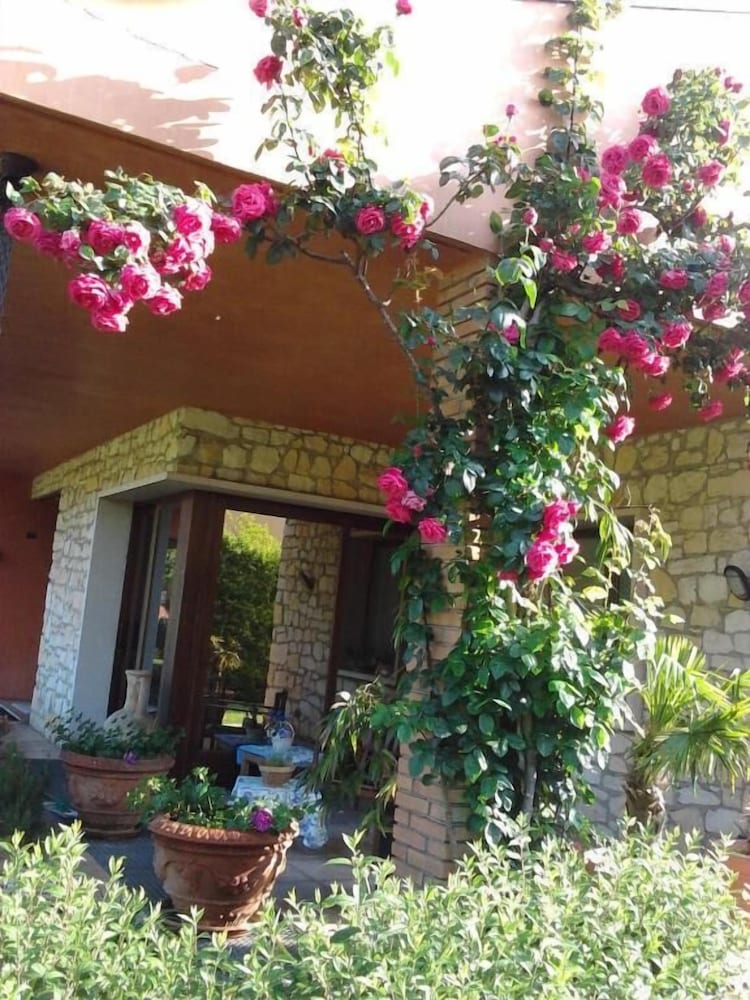 La dolce Vita — 4-Star Luxury Hotel in Montecchia Di Crosara, Italy