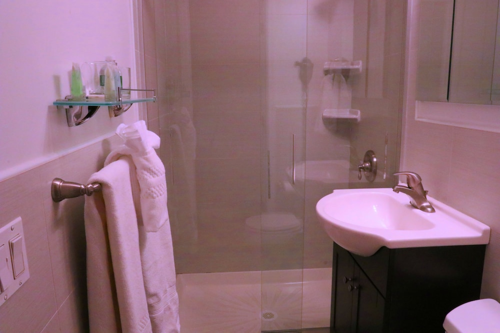 Chelsea Inn - photo 38