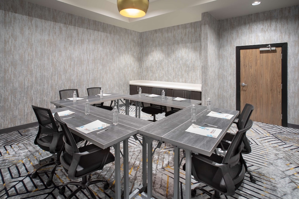 Hilton Garden Inn Hays - photo 29