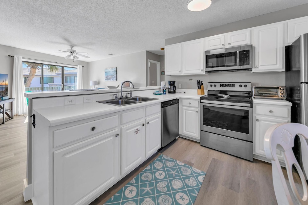 Crystal Village II Unit 16B - photo 10