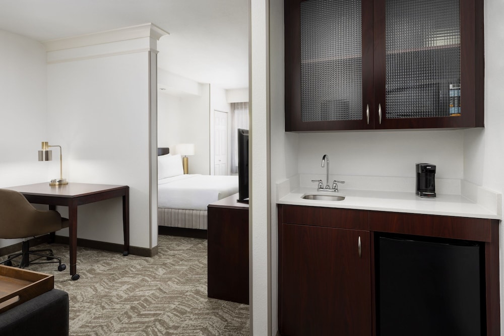 SpringHill Suites by Marriott Fresno - photo 8