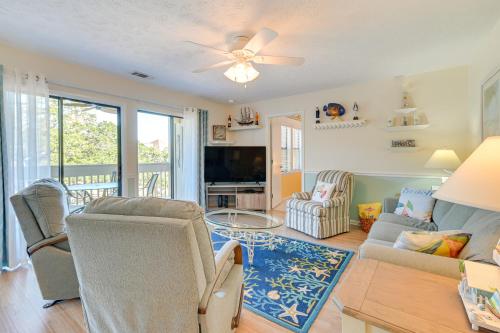 Walk to Beach Gem with Balcony in Sea Grove Resort — 4-Star Luxury Hotel in Myrtle Beach, United States