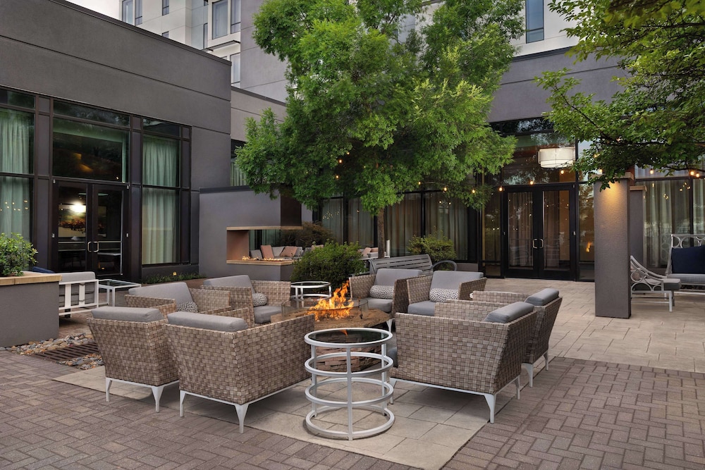 Embassy Suites by Hilton Knoxville West - photo 38