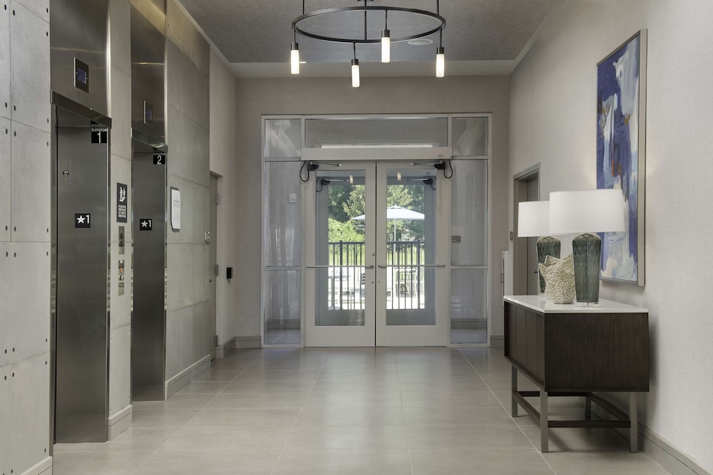 Hilton Garden Inn Pensacola Downtown - photo 2