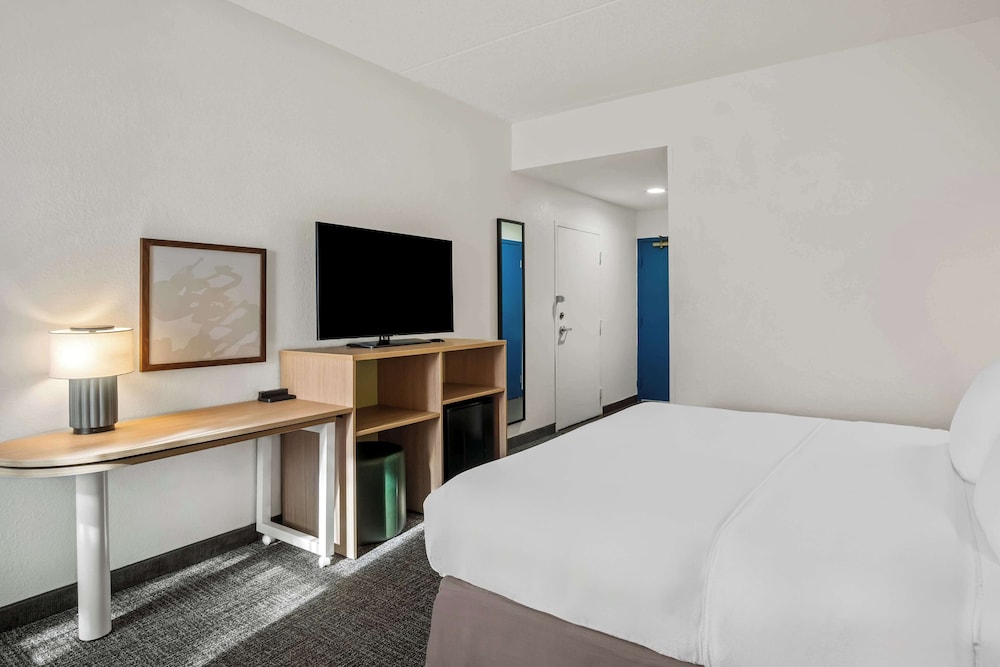 Spark by Hilton Stevensville - photo 22