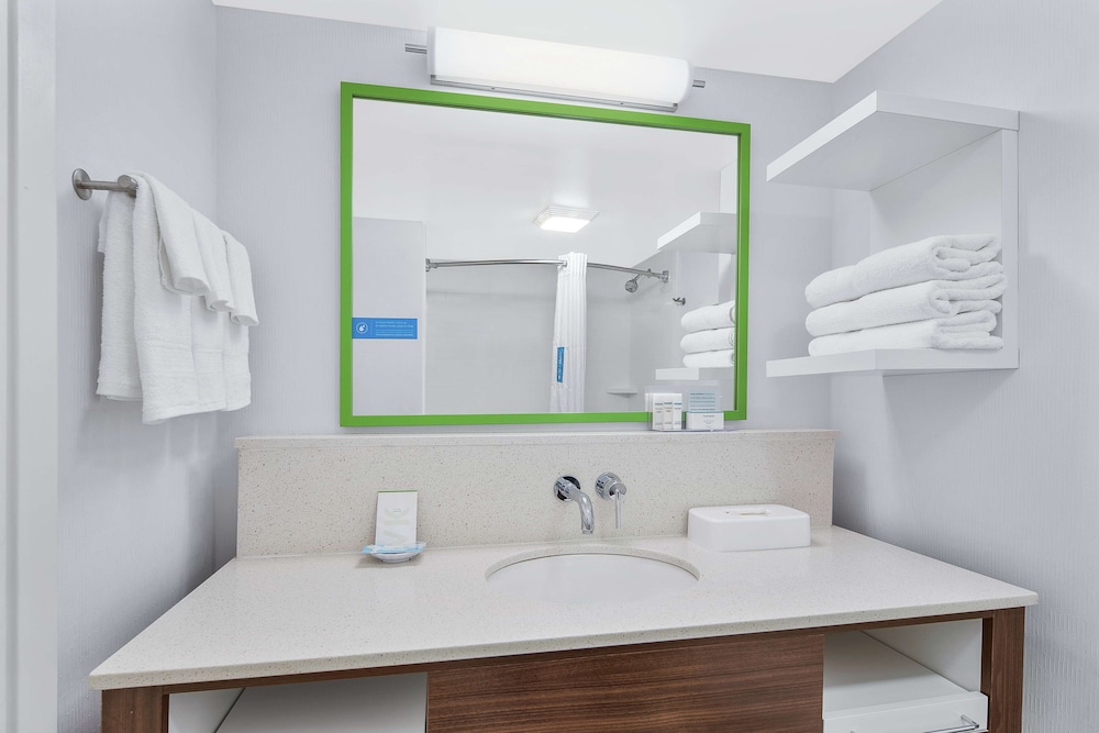 Hampton Inn Thomasville - photo 11