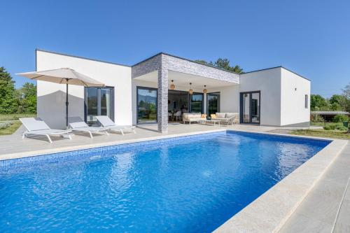 Villa Marina — 4-Star Luxury Hotel in Krsan, Croatia
