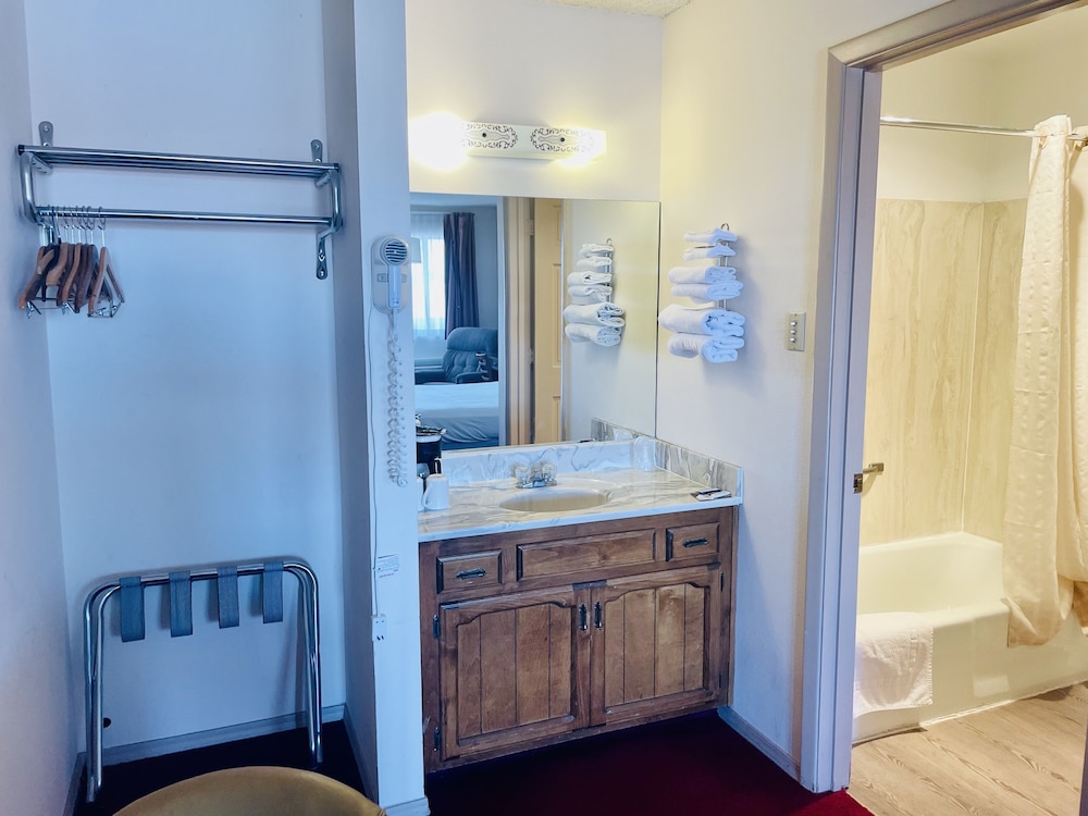 San Miguel Inn - photo 15