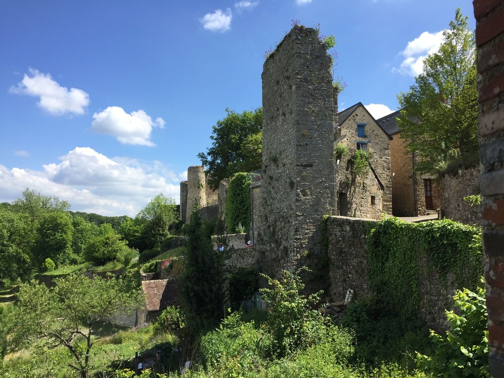 Les Jardins Suspendus du Ravelin in Sainte-Suzanne, France