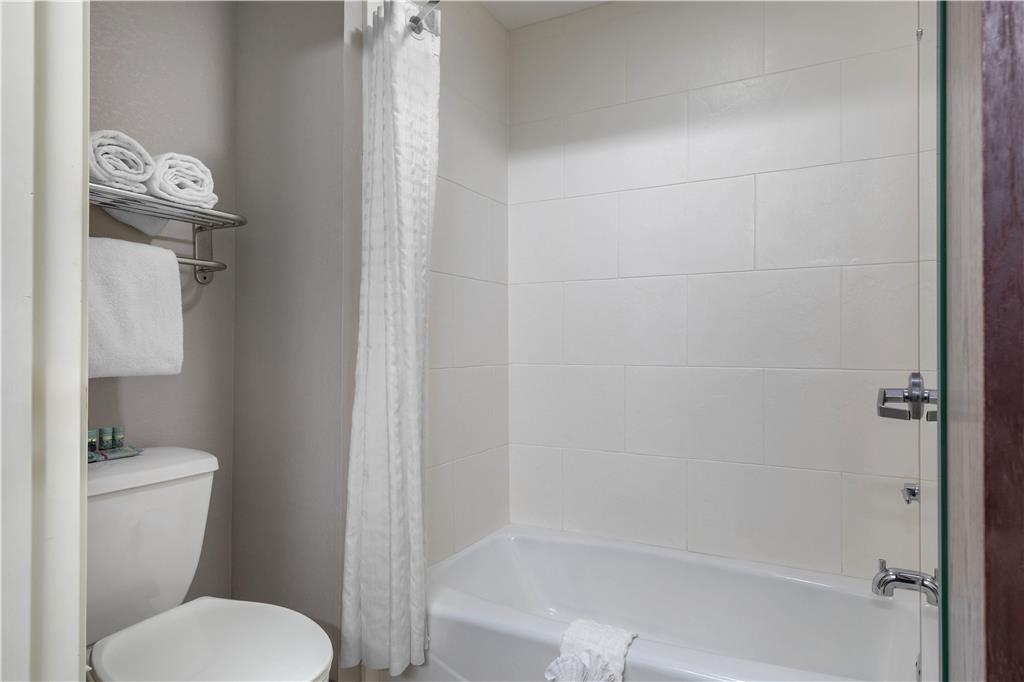 Best Western Limestone Inn & Suites - photo 25