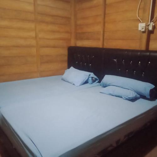 Karang Besi Losmen — hotel in Biha