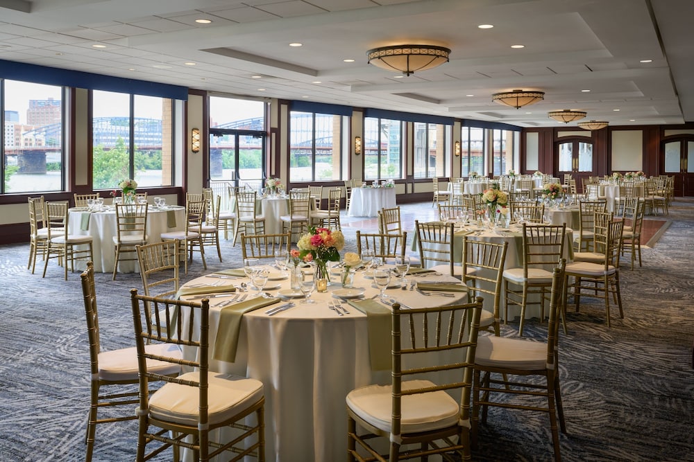 Sheraton Pittsburgh Hotel at Station Square - photo 48