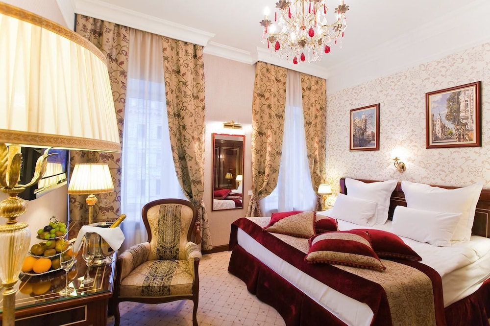 Boutique Hotel Golden Triangle — 4-Star Luxury Hotel in Saint Petersburg, Russia