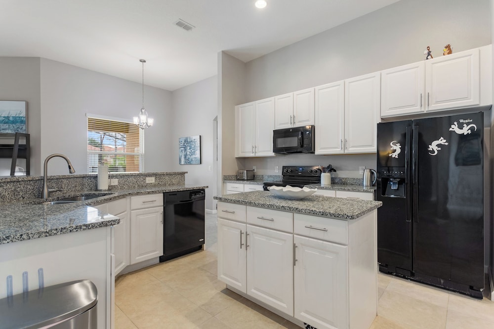 Breathe Easy at Solterra Resort by Shine Villas condo - photo 111