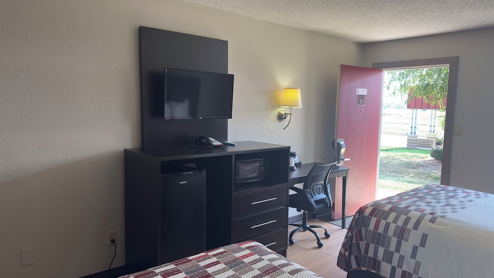 Red Roof Inn Anderson IN - photo 44