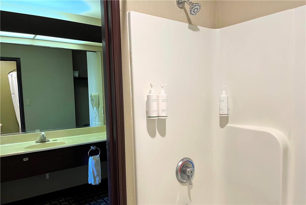 Super 8 by Wyndham Madison IN - photo 11