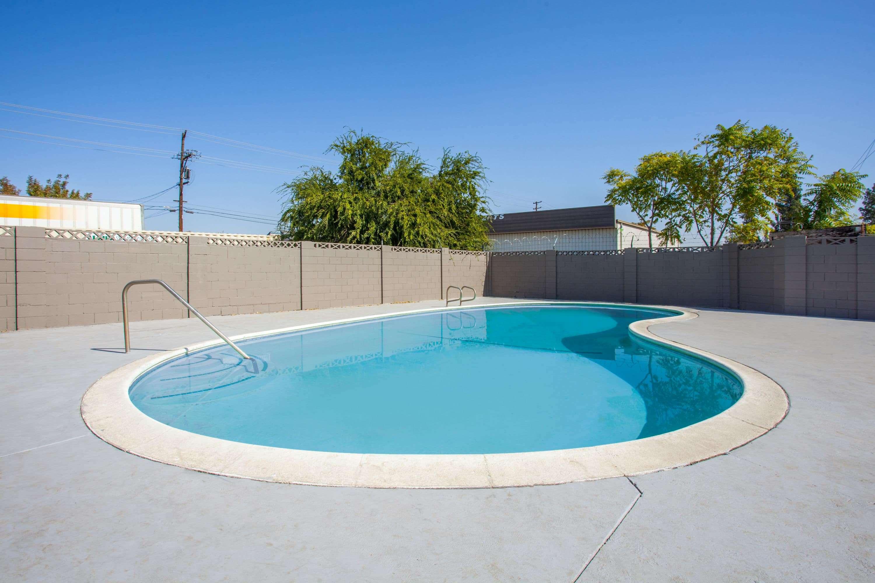 Travelodge by Wyndham Fresno Yosemite Area - photo 19