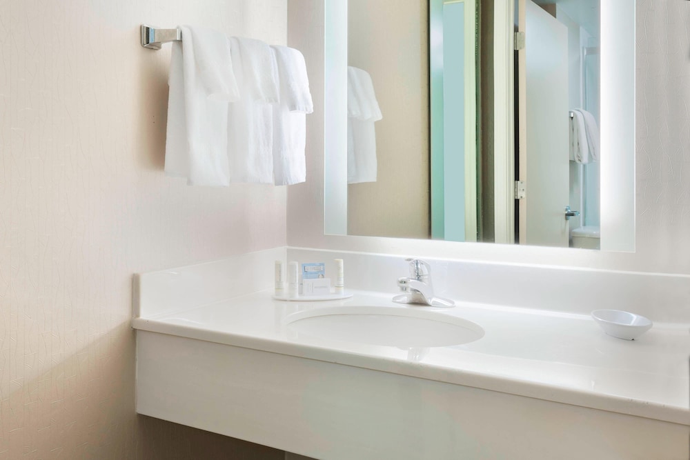 SpringHill Suites by Marriott Asheville - photo 14