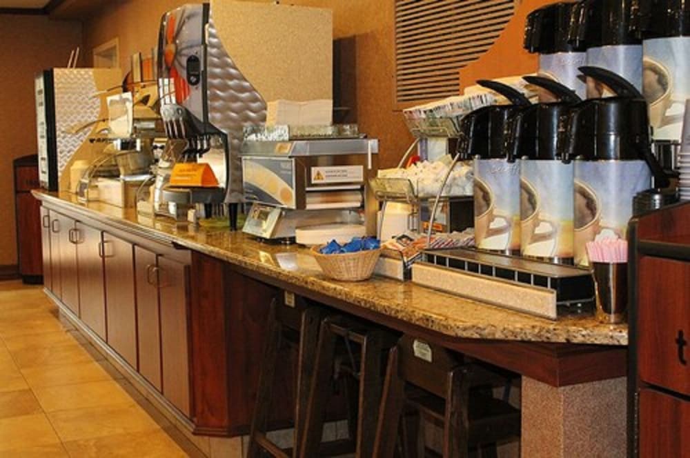 Auburn Place Hotel & Suites Paducah - photo 19