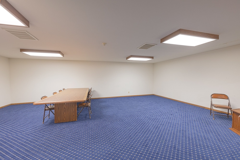 Harlan Inn and Suites - photo 52