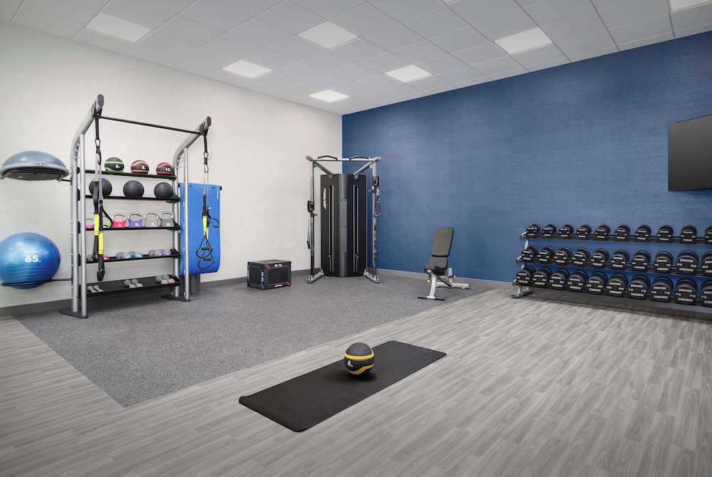 Hampton Inn and Suites by Hilton Naples South - photo 34