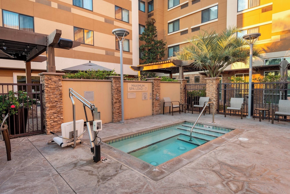 Courtyard San Diego Oceanside - photo 20