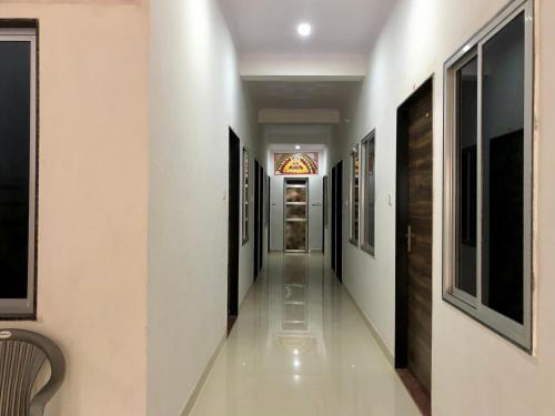 Bhai Bhai Guest House — 5-Star Luxury Hotel in Ringas, India