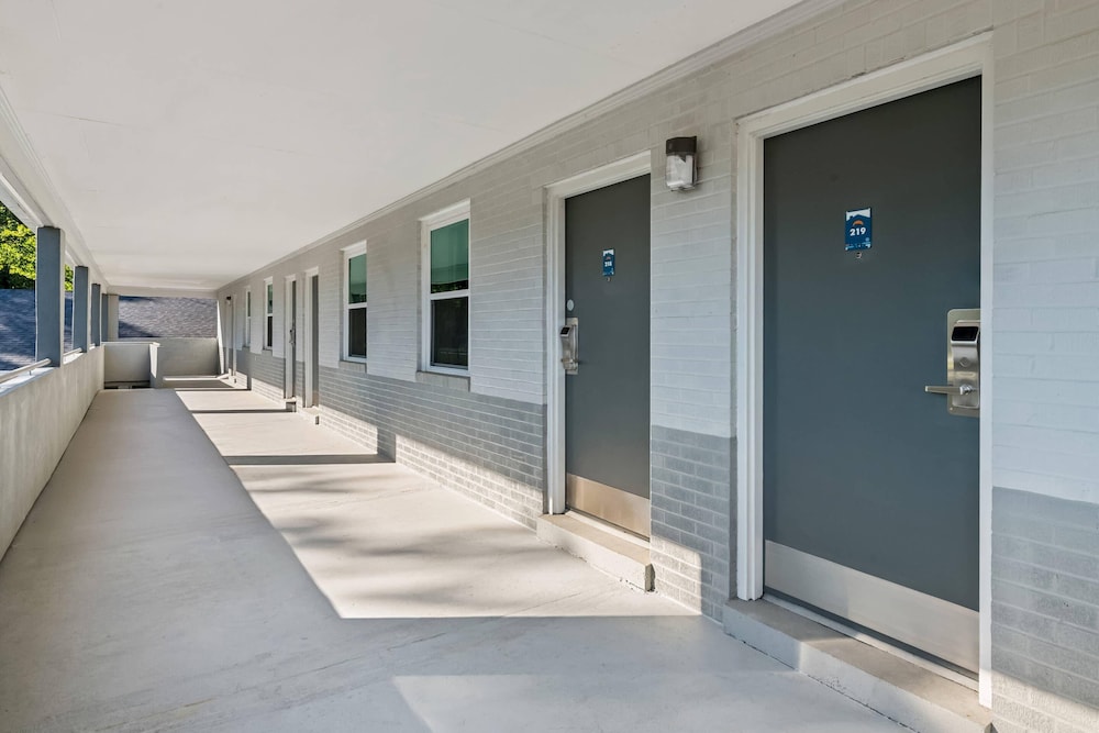Suburban Studios Newport News Hampton - photo 46