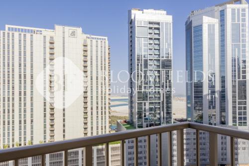 Bloomfields Cozy STU Reflection Tower A in Abu Dhabi, United Arab Emirates