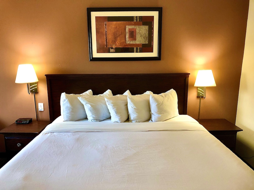 Ramada by Wyndham Spokane Valley - photo 30