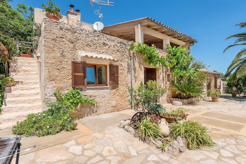 Can Sua — 4-Star Luxury Hotel in Arta, Spain