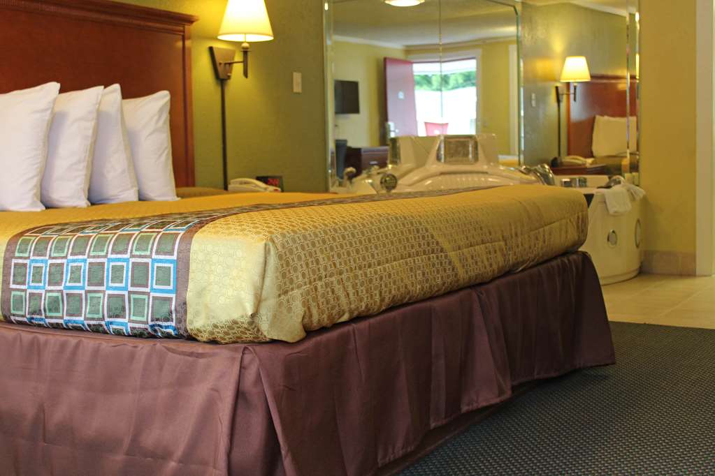 Americas Best Value Inn Conyer - photo 6