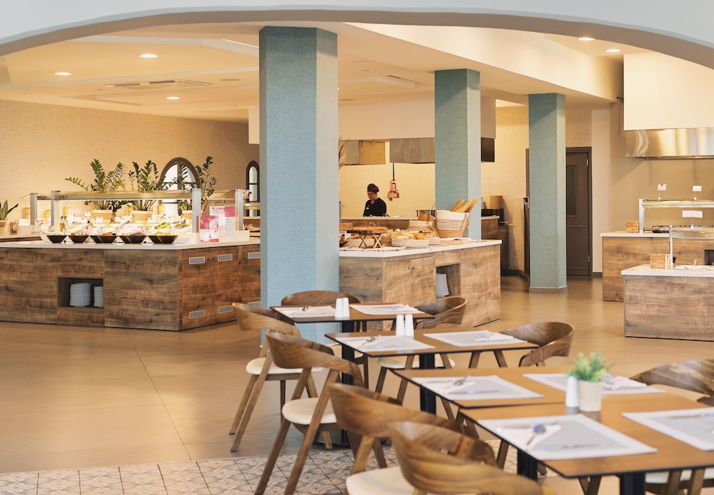 מזון ומשקאות