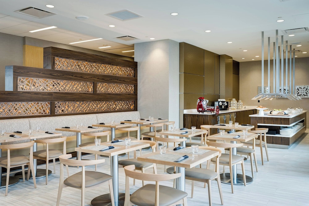 AC Hotel by Marriott National Harbor Washington D.C. Area - photo 43