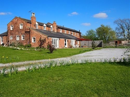 Thistledown House B&B