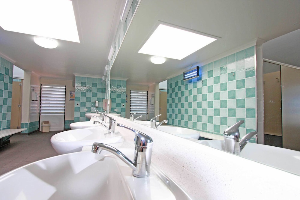 Ocean Beach Tourist Park in Miami, Australia