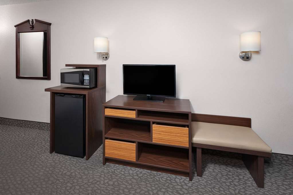 Super 8 by Wyndham Romeoville Bolingbrook - photo 22