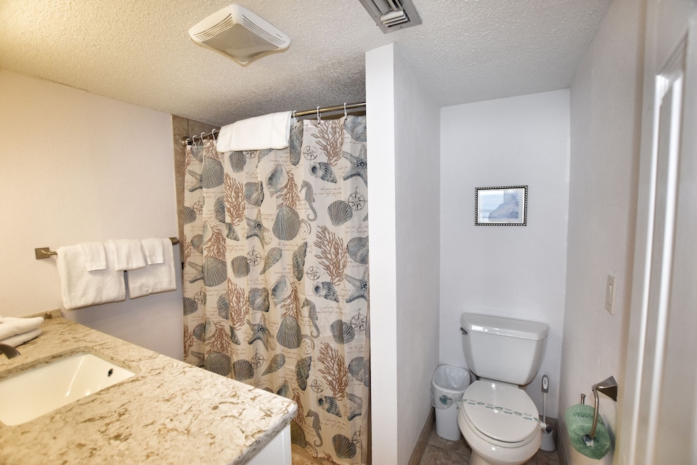 0512 Waters Edge Resort 3 Bedroom Condo by RedAwning - photo 24
