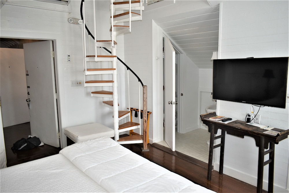 Simonton Court Historic Inn & Cottages - photo 38