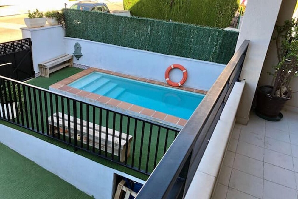 Modern villa with pool in Torredembarra Sea view — 4-Star Luxury Hotel in Torredembarra, Spain