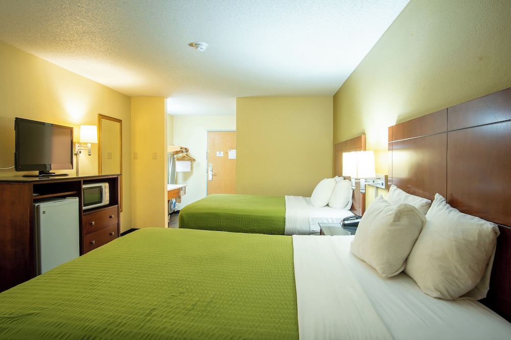 Coratel Inn & Suites By Jasper River Falls - photo 12