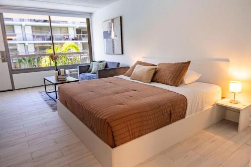 Sleek and Luxury Studio near Parks with Free Parking — 4-Star Luxury Hotel in Kissimmee, United States