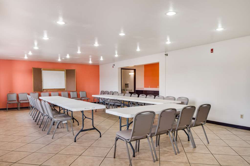 Motel 6 Brownsville TX North - photo 26