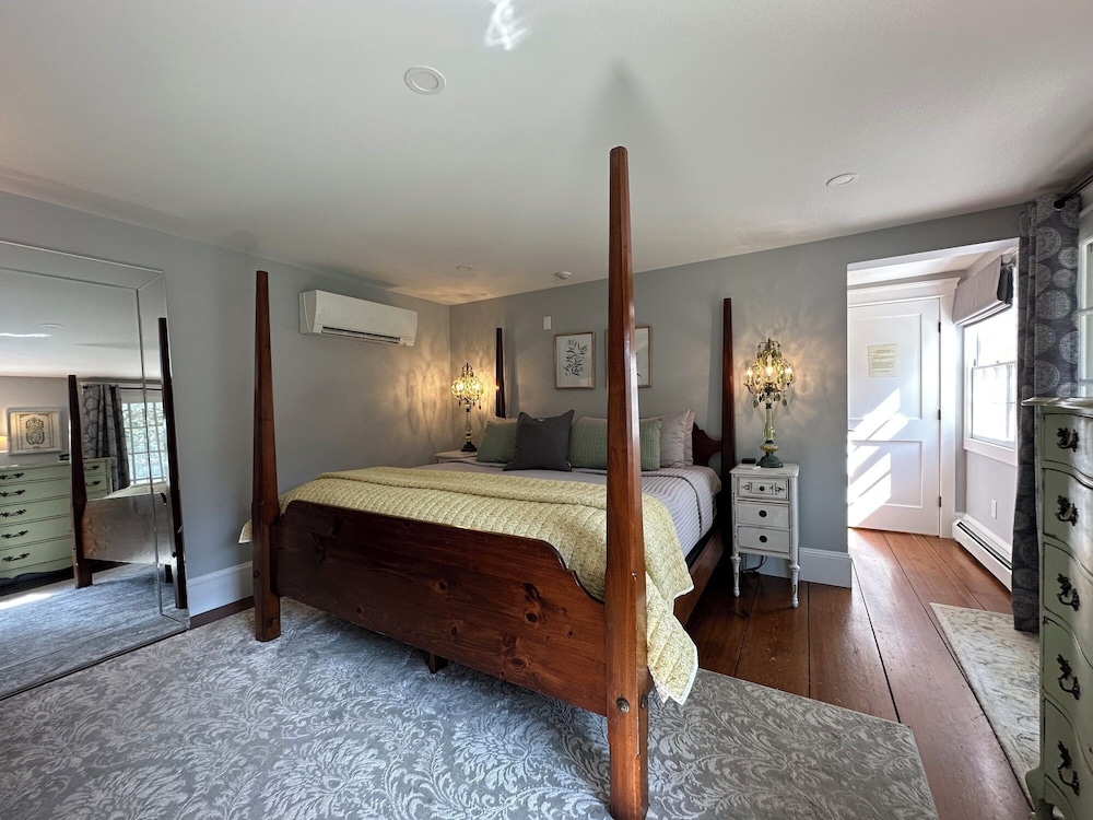 Inn at Perkins Cove - photo 16