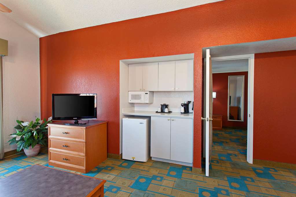 La Quinta Inn by Wyndham Costa Mesa Newport Beach - photo 26