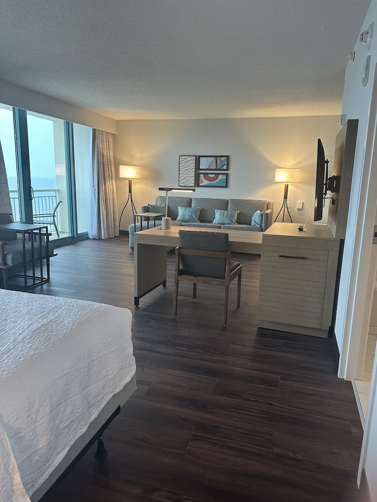 Hampton Inn Virginia Beach Oceanfront South - photo 20