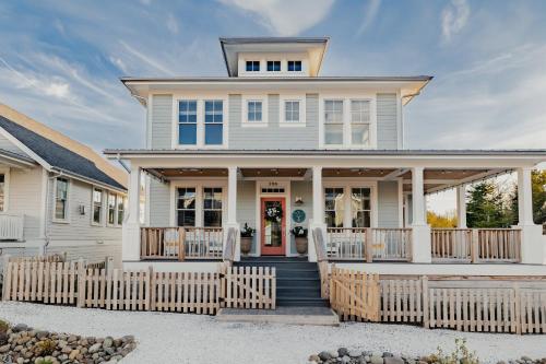 The Salty Mermaid by Seabrook Hospitality in Huntington Beach, United States