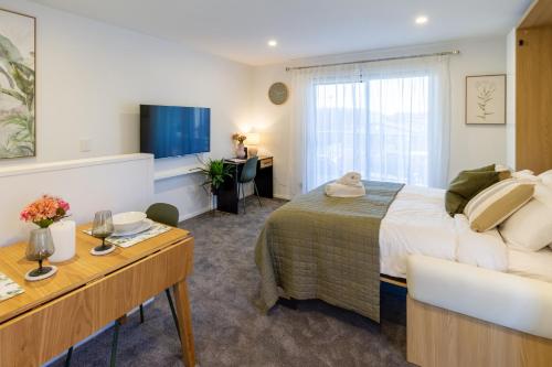 Luxury Studio With Balcony Close to Supermarket — 4-Star Luxury Hotel in Christchurch, New Zealand