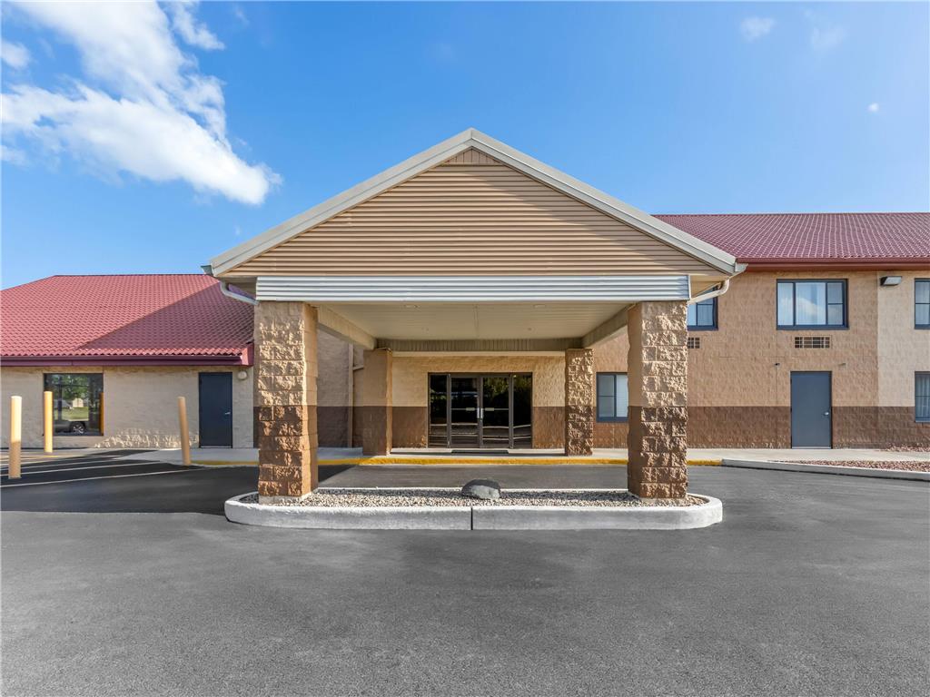 Super 8 by Wyndham Sturtevant Racine - photo 7