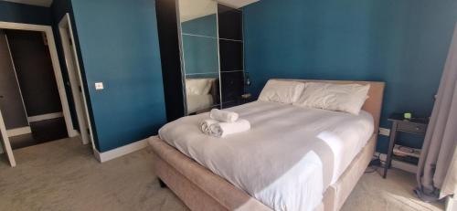 Spacious City Centre Apartment — 4-Star Luxury Hotel in Dublin, Republic of Ireland